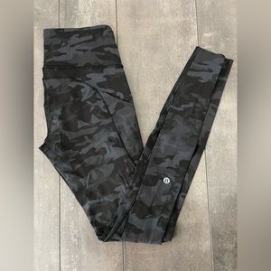 Lululemon fast n frees incognito Camo print